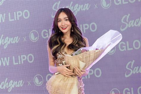 Sachzna Laparan stays healthy and glowing during .